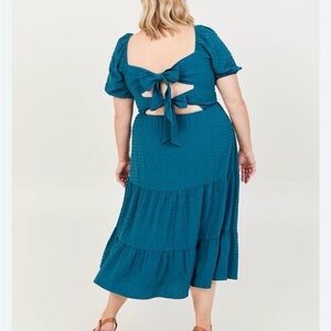 Arula Teal Puff Sleeve Midi Dress